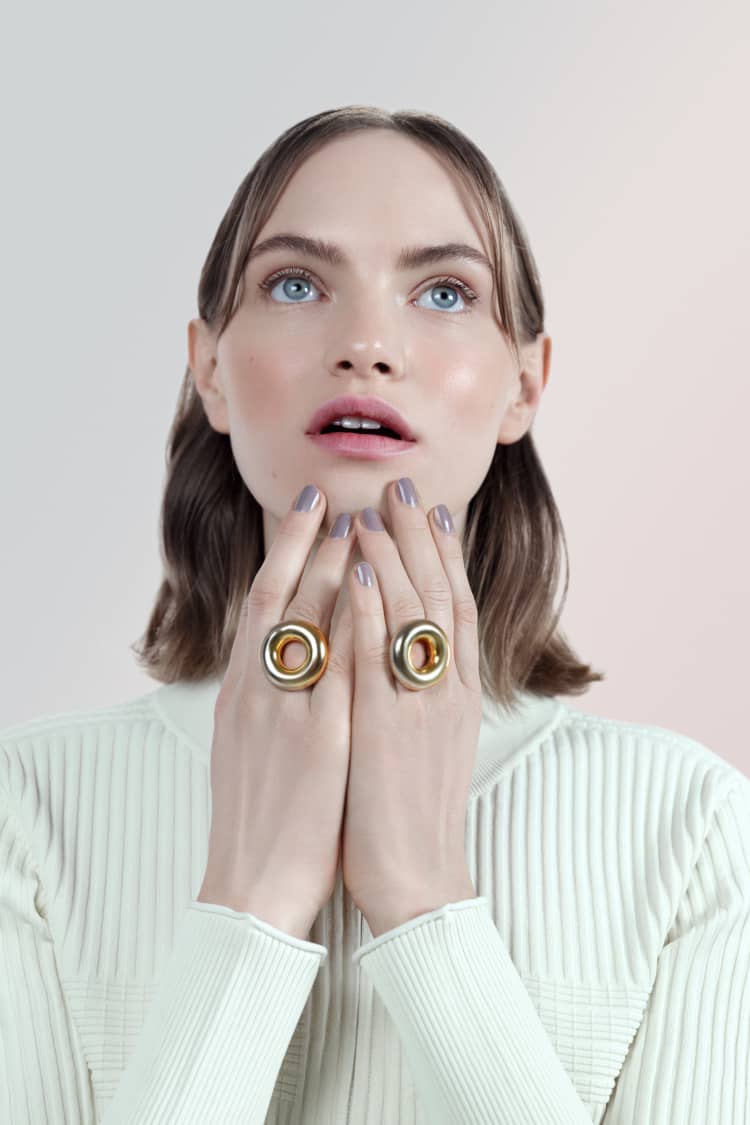 Goldener Donut-Ring