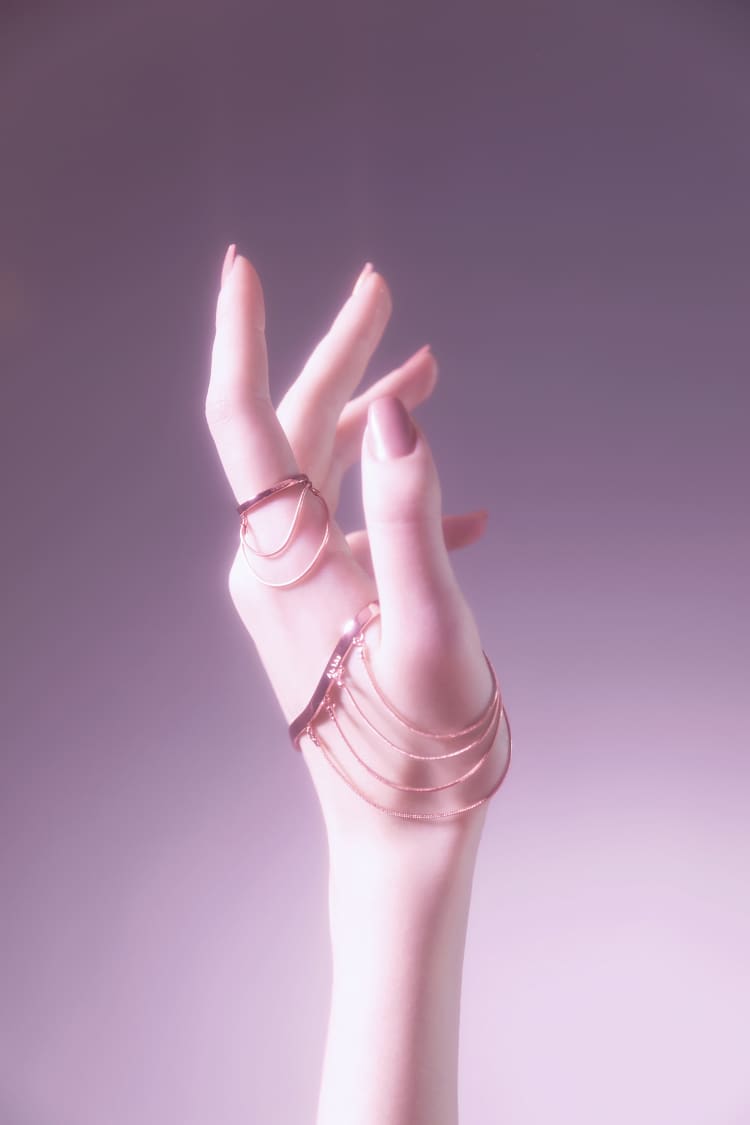 Set aus Roségold-Handketten