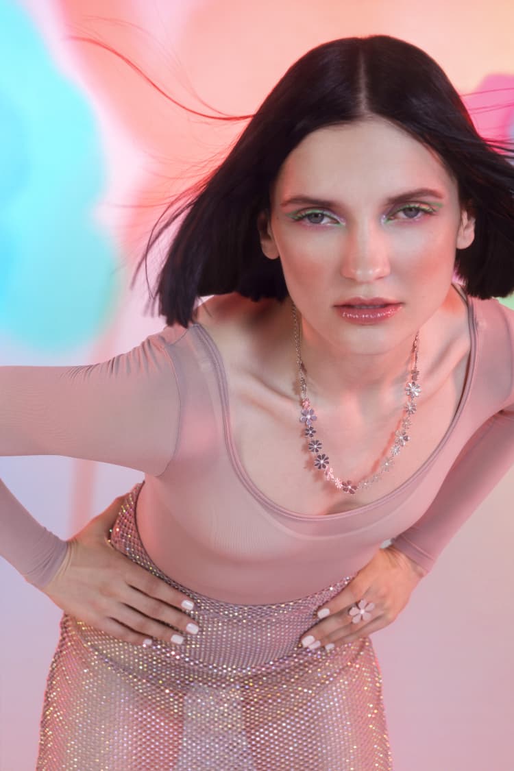 Silberne Blumen-Choker-Halskette
