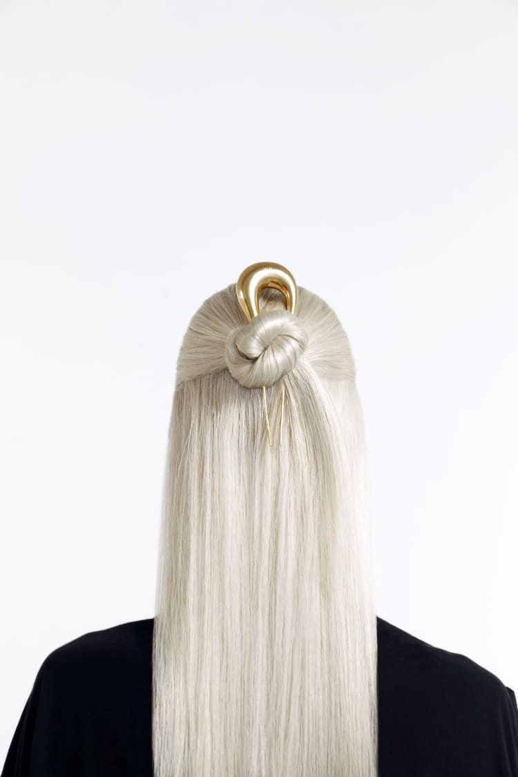 Haarclip aus 24-karätigem Gold in Tropfenform