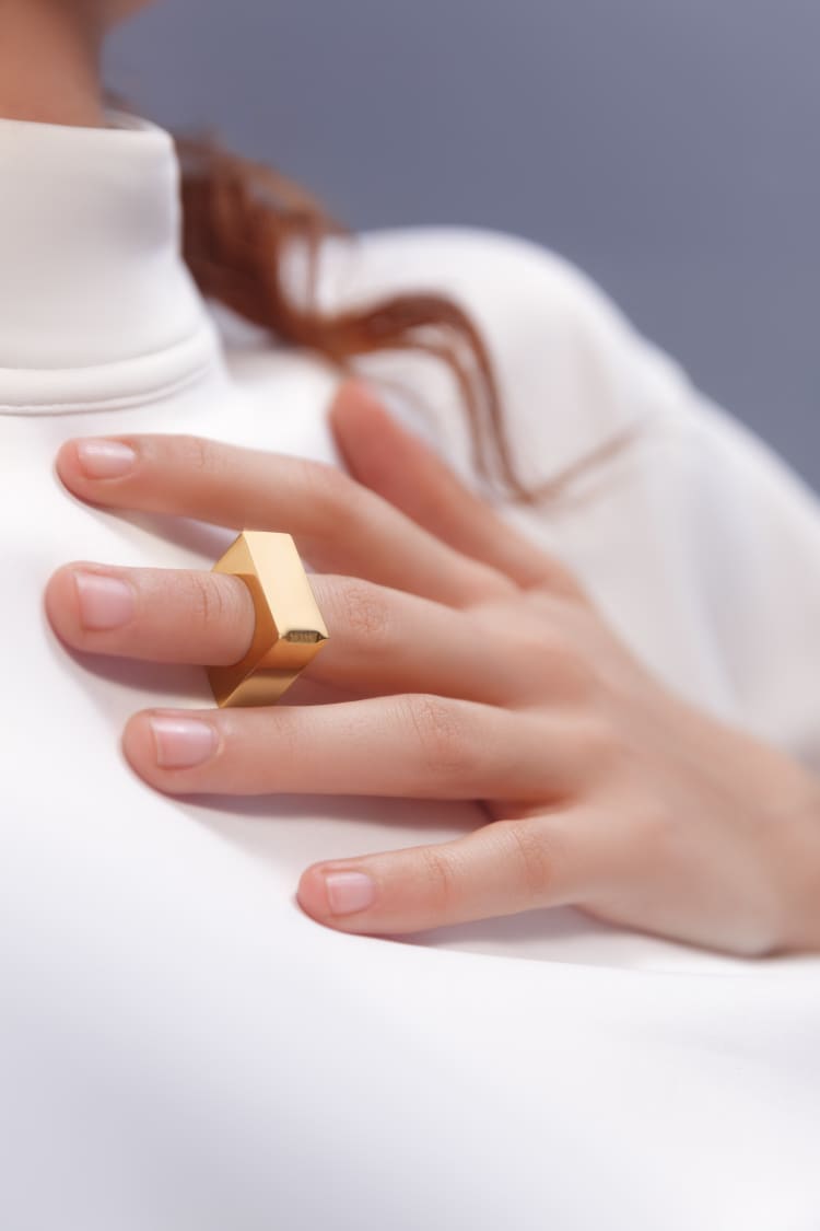 Quadratischer Goldring