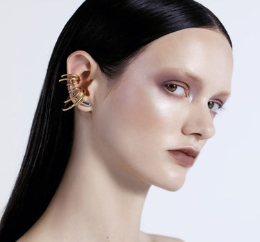 Goldenes Set aus Ear Climber und Ear Cuffs