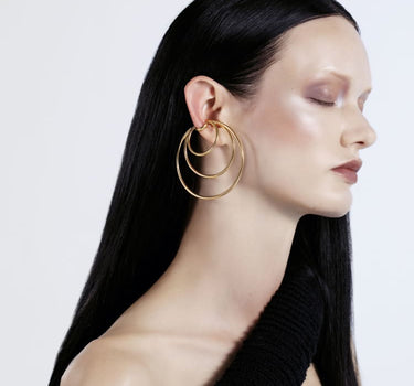 Ohrklemme aus Gold mit Spiralreifen
