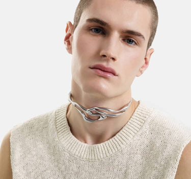 halskette mit organischer form aus silber