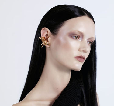 Goldenes Set aus Ear Climber und Ear Cuffs