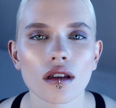 Silberner Lippen-Cuff