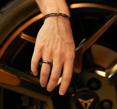 MAM | CUPRA Voronoi-Armband in Ruthenium- und Kupferdetails