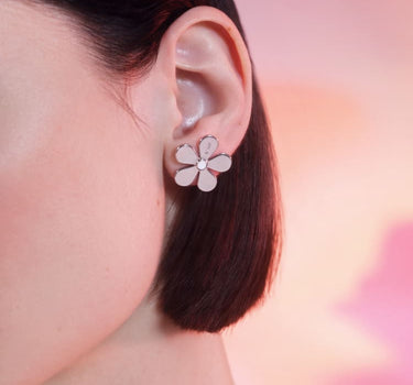 Silberne Gänseblümchen-Ohrstecker