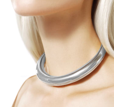 runde minimalistische Choker-Halskette in Silber