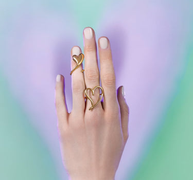 Goldener Love-Ring mit offenem Herz