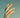Goldener Nagelring mit Stein
