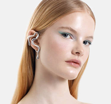 gewellter ohrclip aus silber