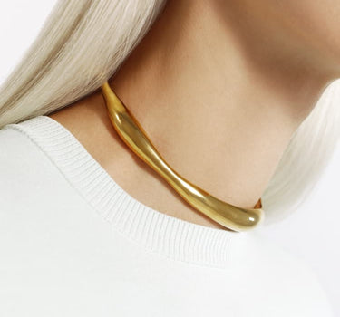 verdrehtes Choker-Halsband in Gold