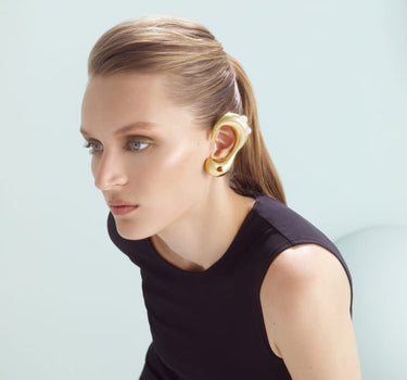 Goldener Full-Ear-Ohrschmuck mit Steinen