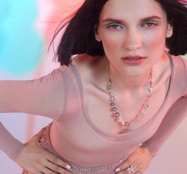 Silberne Blumen-Choker-Halskette