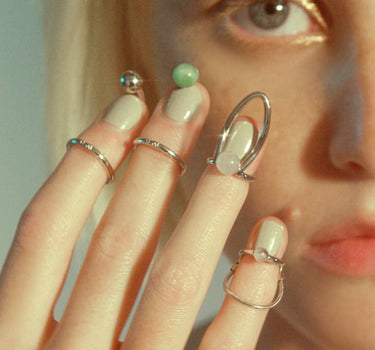 Silbernes Nagelring-Set