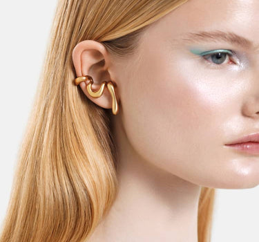 unendlicher organischer ohrclip aus gold