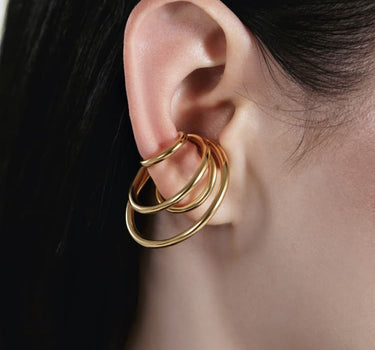 Große Ohrklemme aus Goldspiralen