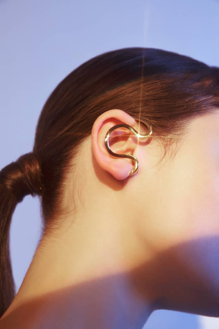 Ohrklemme in Schlangenform aus Gold