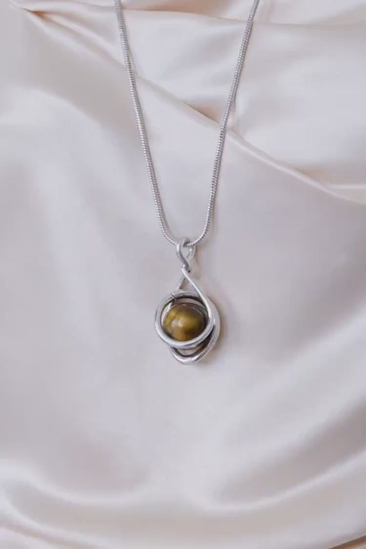 Mittelgroßer Anhänger in Silber mit austauschbarem Edelstein